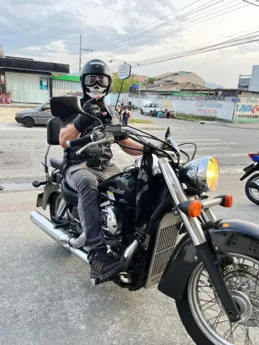 Shadow 750 