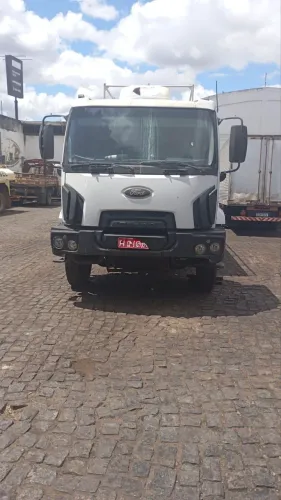 Caminhão Pipa FORD/CARGO 2628 6X4 TRAÇADO 