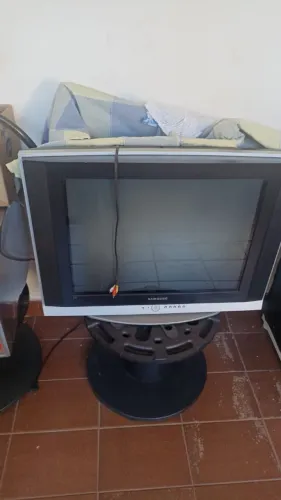 Televisão antiga
