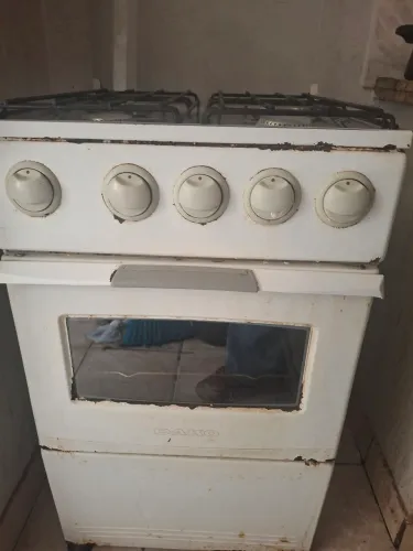 Fogão Usado em Bom Estado - Funcionando Perfeitamente