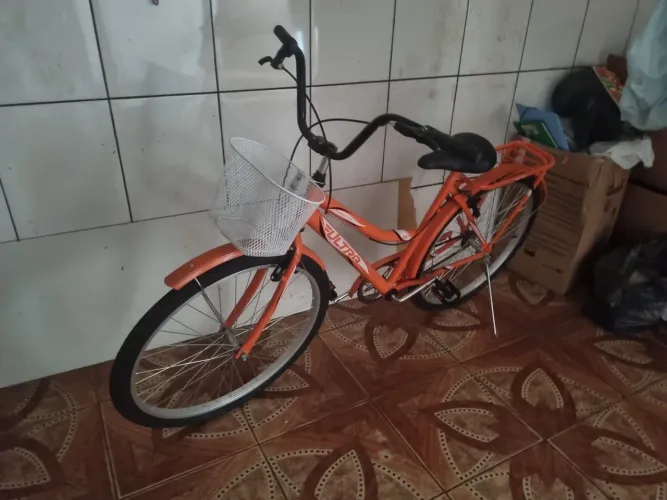 Vendo uma bicicleta nova