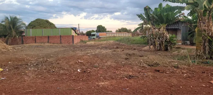 Vende-se terreno 12x30 bairro Cidade Alta 