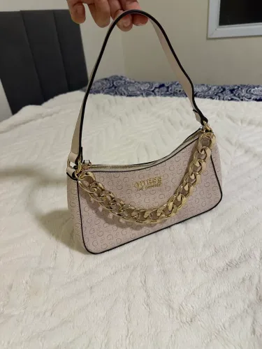 Bolsa Guess original e nova com etiqueta.