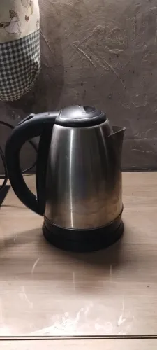 Chaleira elétrica inox não para beber