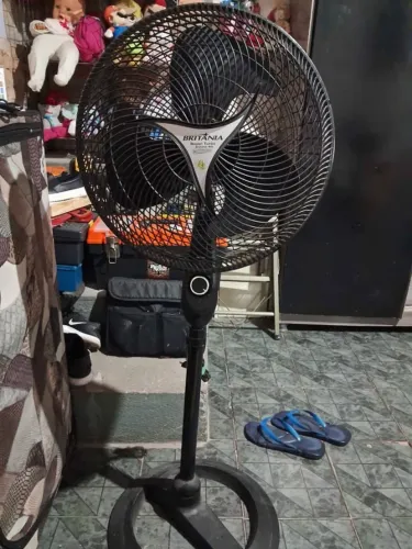 Ventilador grande Britania