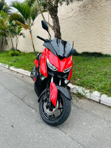 Xmax