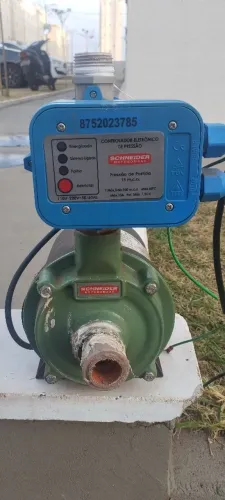 VENDE-SE MOTOBOMBA SCHNEIDER COM CONTROLADOR ELETRÔNICO