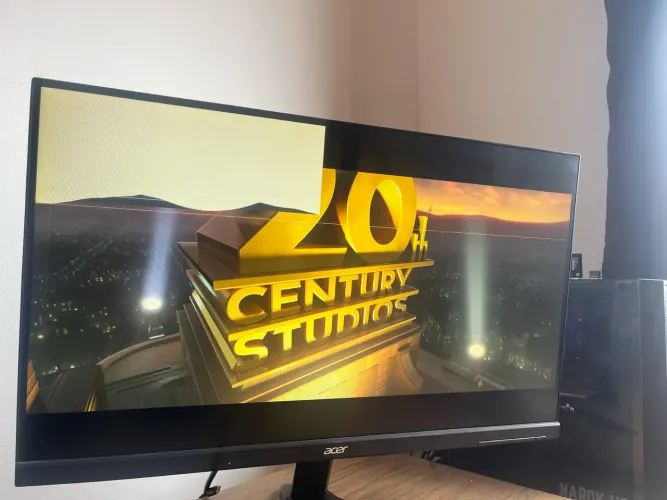 Monitor Acer 24?