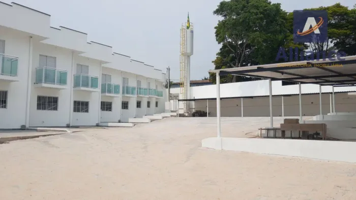 Casa com 2 dormitórios para alugar, 66 m² por R$ 2.750,00/mês - Vila Caldana - Louveira/SP