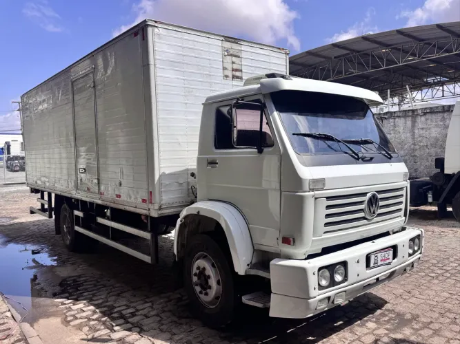 VW 12.140 Worker Bau de 7 metros piso de ferro (primeira) bom de pneus