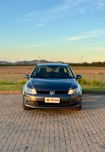 Volkswagen Golf Comfortline 1.4 TSI 140cv Aut. 2015