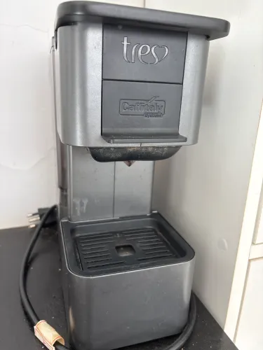 Máquina de café expresso 3 Corações 