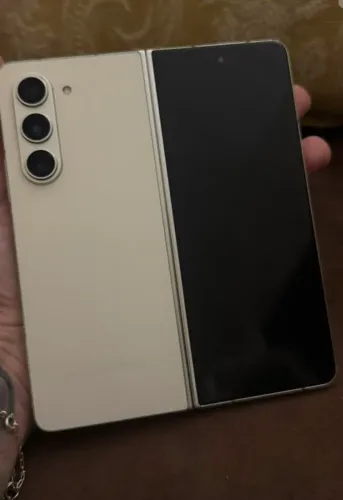 Samsung zfold 5, 1TB (detalhe)