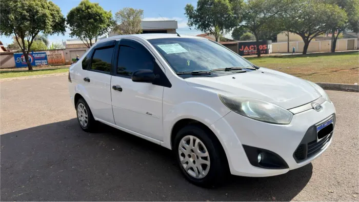 Ford Fiesta Sed. 1.6 8V Flex 4P 2012