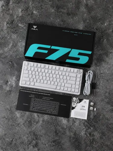 Teclado Aula F75 Seminovo