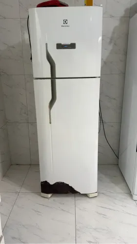 Geladeira seminova ELETROLUX