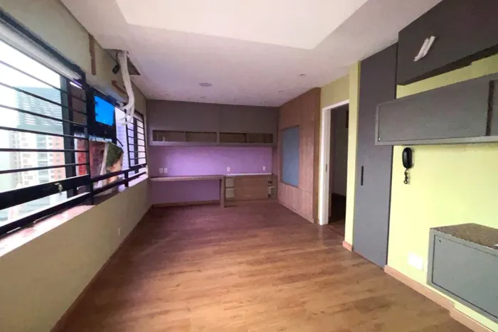 Sala comercial à venda com 33 m² e 1 vaga no VCMB 190 na Vila Clementino REF: OR