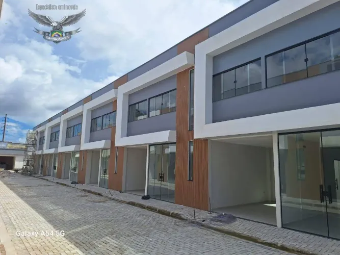 VENDO CASA NO CONDOMINIO LE CHARDON RESIDENCIAL A 50 METROS DA BR 316