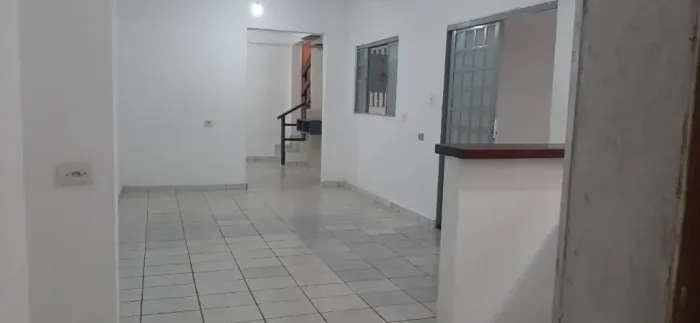 Sobrado com 3 dormitórios à venda, 145 m² por R$ 275.600 - Cidade Salvador - Jacareí/SP