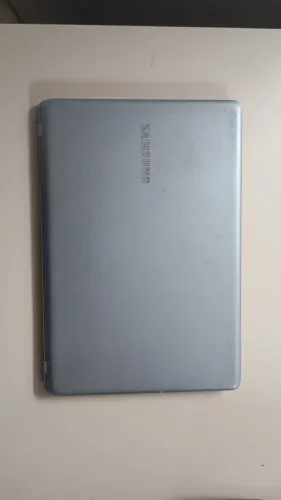 Computador Portátil Samsung 300E 14"