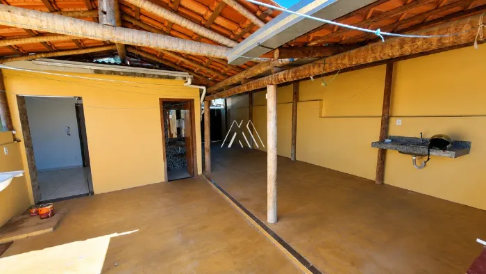Casa 120 m² com 04 quartos para locação no Graças em Itaúna/MG