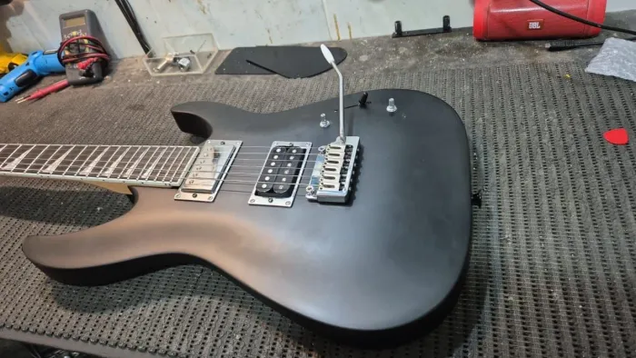 Guitarra jackson js 22 com up grades