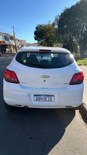 Chevrolet Onix JOY Hatch 1.0 8V Flex Mec. 4P 2019