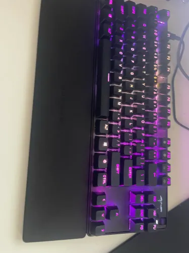 APEX PRO TKL 2023 3 MESES DE USO