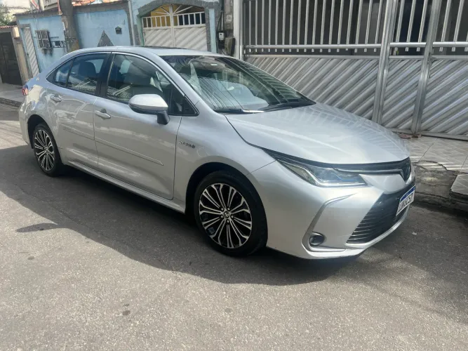 Toyota Corolla Altis Prem. Hybrid 1.8 Flex AUT 2020