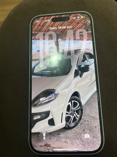 iPhone 16 praticamente novo