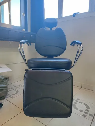 Cadeira de Maquiadora/Cabeleireira - Profissional