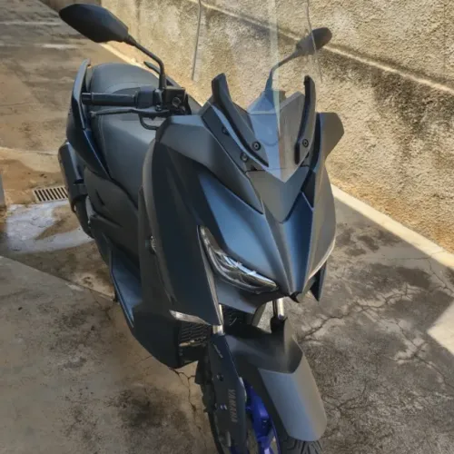 XMax 2023 único dono