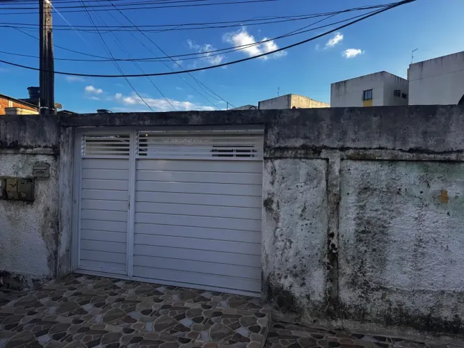 Casa para aluguel tem 70 metros quadrados com 2 quartos em Nazaré - Camaragibe - PE