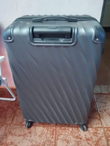 Mala de viagem grande (NÃO ENTREGO)