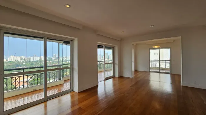 Venda ou locação, Cobertura duplex , Granja Julieta - Vila Cruzeiro, em frente à Hípica