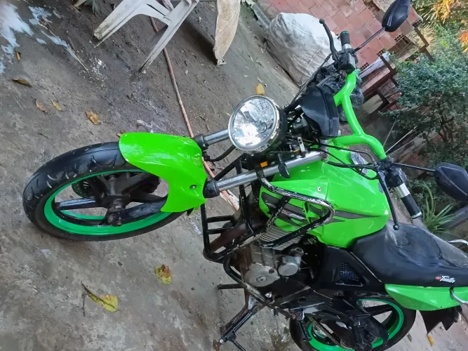 CBX Twister 250 ano 2003