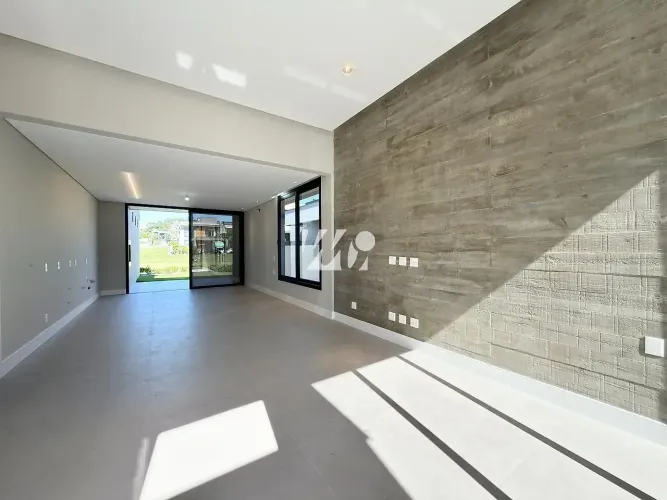 Casa térrea com 3 suítes no Reserva da Pedra