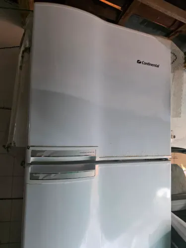 Geladeira Continental 