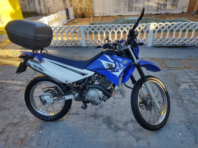 XTZ E 125 cc ( excelente estado)