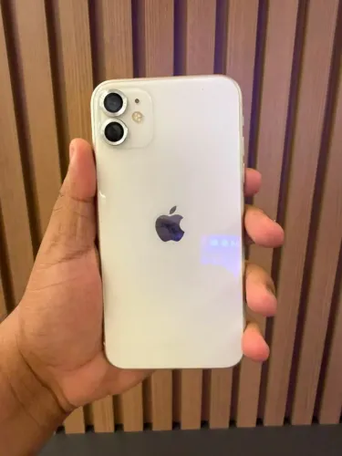 IPHONE 11 128GB BATERIA 73% <br>2 CICLOS SAUDE 100%<br>R$4.000,00