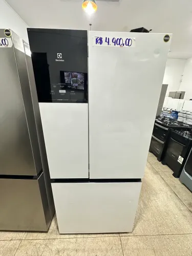 Geladeira im8s branca