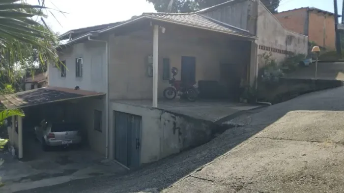 TROCO CASA POR CHÁCARA OU SÍTIO