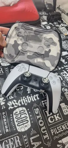 Controle PS5 semi-novo apenas 4 meses, o estojo do Controle vai junto