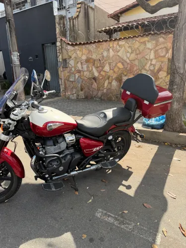 Super Meteor 650 com mais de 5k em acessórios moto nova