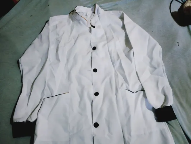 Jaleco em perfeito estado, apenas usado uma única vez 