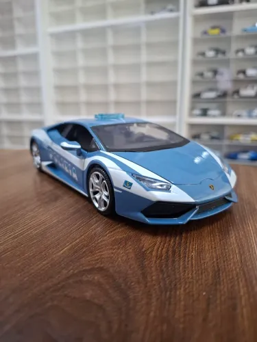 Miniatura Police Maisto 1/24 Lamborghini Huracan LP610-4 Polizia Italiana