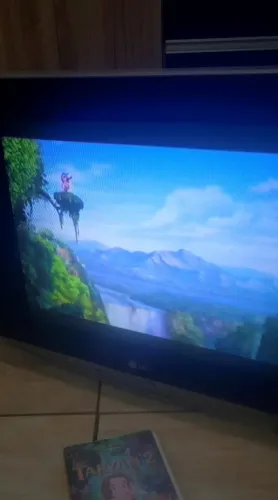 Tv tubo LG 21 polegadas tela plana imagem linda, nostalgia pura. Tv top