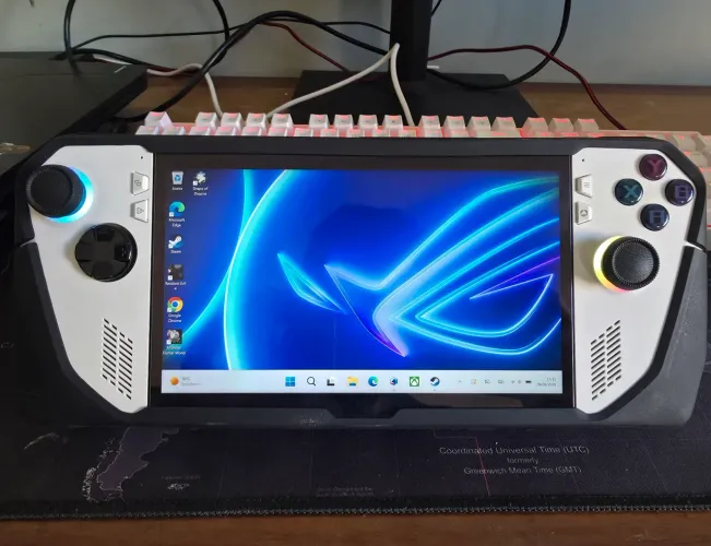 ROG Ally Z1 Extreme 512GB Tela FHD 120Hz