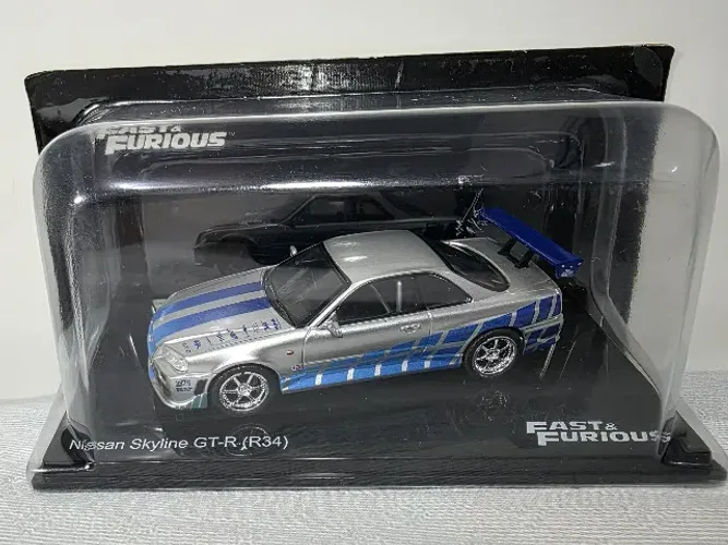 Miniatura Velozes e Furiosos 1/43 Nissan Skyline GT-R R34 Prata - Salvat Luppa