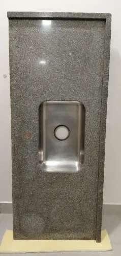 Bancada/Pia de granito Cinza com cuba inox